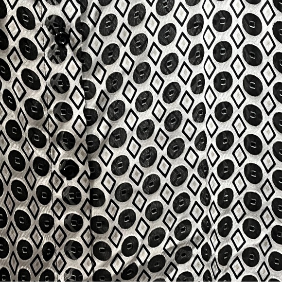 Chiffon by American Apparel Black White Diamond Circles Sleeveless Top - Picture 3 of 6